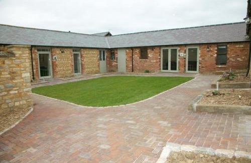 Towcester House | Pheasants Roost at Tove Valley Cottages