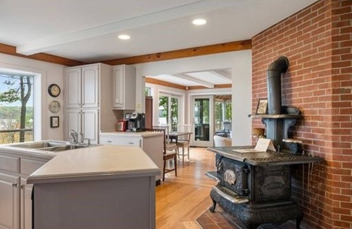 Mac Mahan House | Phippsburg Riverfront Home Sleeps 8