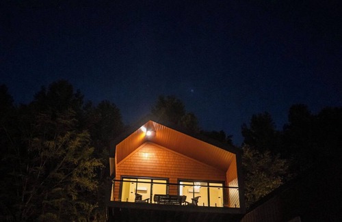 Wildwood House | Phoenix Cabin | Views, Fire pit, Outdoor Kitchen