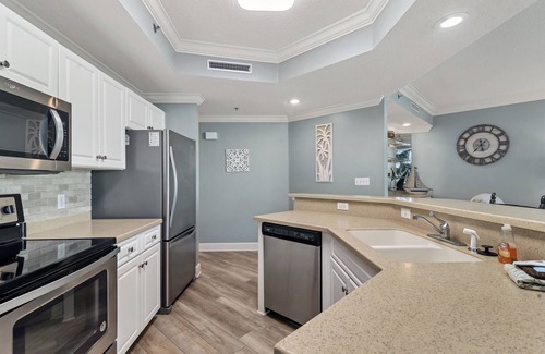 Orange Beach Condo | Phoenix on the Bay II 2206-Boater's Dream with Boat Slips-Lazy River-Bay Views!