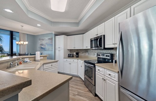 Orange Beach Condo | Phoenix on the Bay II 2206-Boater's Dream with Boat Slips-Lazy River-Bay Views!