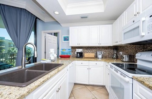 Orange Beach Condo | Phoenix on the Bay 1419