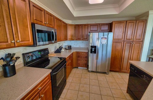 Orange Beach Apartment | Phoenix on the Bay Million Dollar W/Slip 7/23-7/26Special 380 Now 323./Night