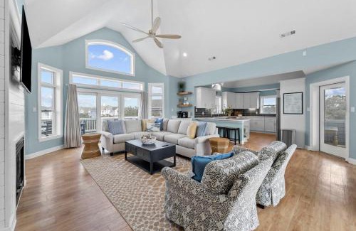 Pine Island House | PI60, Pine Island Perfection- Oceanside, 6 BRs, Private Pool, Dogs Welcome