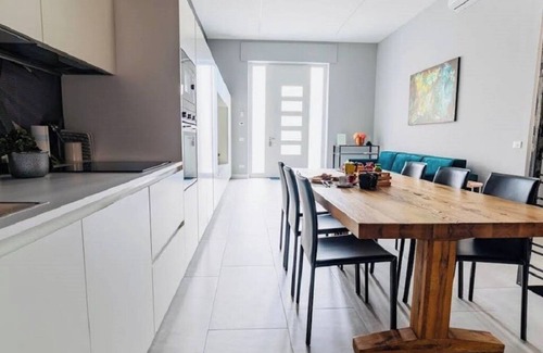 San Zeno Apartment | Piazza Pozza Studio 6 pax