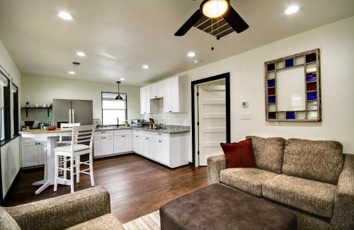 Picayune House | Picayune Home with Porch - Near Bogue Chitto Refuge!