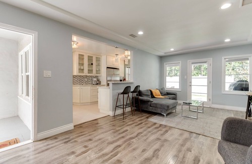 Mid City House | Picfair Village Modern Glam House