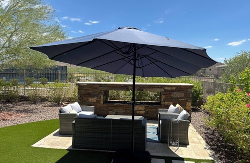 Maricopa County House | Pickleball Paradise in CantaMia steps away from the Clubhouse Pool!