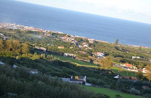 Ribeira Grande Villa | Pico Cavaco - a house on the hillside and stunning views