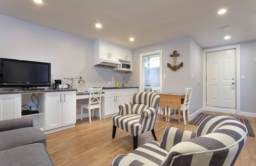 Prince Edward Hotel | Picton Harbour Inn