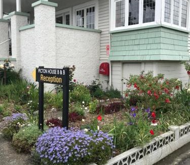 Picton Bed & Breakfast | Picton House B&B and Motel