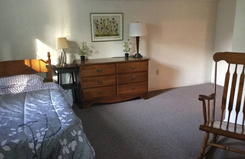 Katama House | Picture perfect Edgartown getaway. Great walking/jogging area. flexible dates