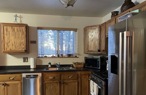 Williams Cabin | Picturesque Cabin in the Woods near Flagstaff and Grand Canyon
