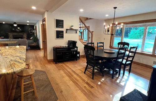 Granby House | Picturesque Lake House with 6 bedroom, 4 bath in Granby CT.