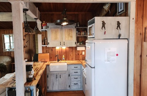 Muskoka Lakes Cottage | Picturesque Leonard Lake cottage