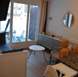 Valmeinier Apartment | Pied de pistes, résidence 3 étoiles tout confort dont terrasse et piscine