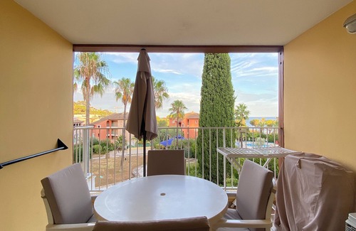 Les Issambres Apartment | PIEDS DANS L'EAU MER & PISCINE - SEA VIEW "Résidence Les Rivages des Issambres