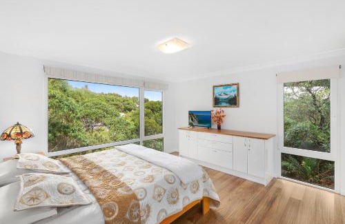 Copacabana House | Pier 26 Coastal Retreat