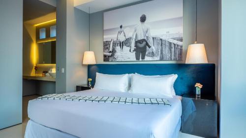 Romantic Zone House | PIER 57- 309 Beautiful 2 BR Condo in Romantic Zone