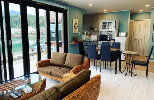 Miyazaki Apartment | Pier39 Uchiumi Cozy house located in front of the sea and harbor!
