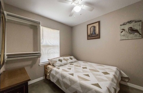 Russellville Apartment | Pierre’s chateau near Tech and ANO .