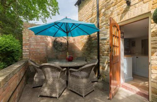 Wickhamford House | Piglet Lodge