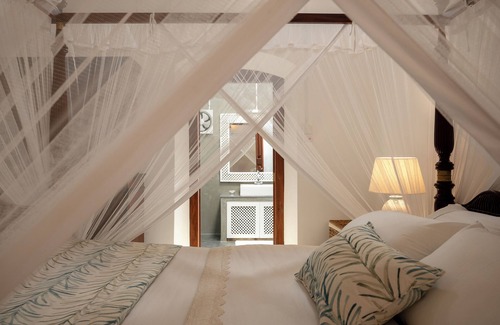 Baddegama Hotel | Pilagoda Estate Bungalow by TSC