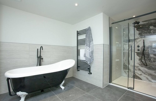 Brixham Hotel | Pilgrim, Maritime Suites - a suite that sleeps 2 guests in 1 bedroom