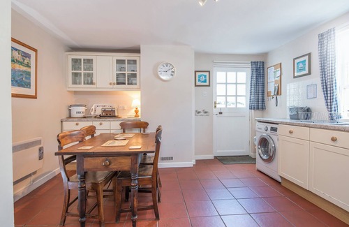 Solva Cottage | Pilgrims, Holiday Cottage Solva, Sleeps 5, 2 bedrooms, bathrooms