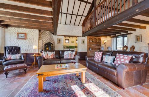 Bacton House | Pilgrims Prospect