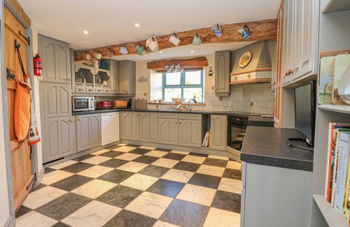 North Buckland Cottage | PILLARS, pet friendly, luxury holiday cottage in Heanton Punchardon