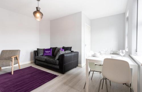 Eccles Apartment | Pillo Rooms Serviced Apartments - Trafford