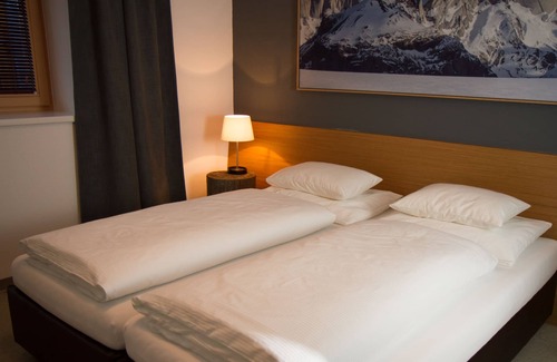 Sankt Anton am Arlberg Cabin | Piltriquitron Lodging St. Anton am Arlberg