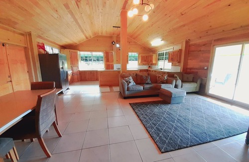 Pointe Michel Cabin | Pinard's Mountain Resort - Cottage 10