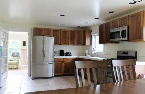 Hancock House | Pine and Sea Beach Retreat