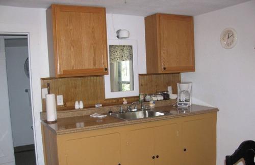 Beulah Cabin | Pine Away/1 bedroom, 1 bathroom