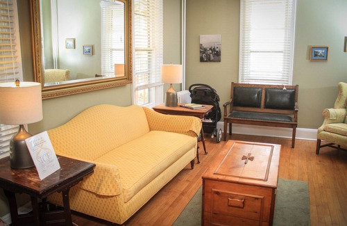 Mackinac Island Bed & Breakfast | Pine Cottage Bed & Breakfast