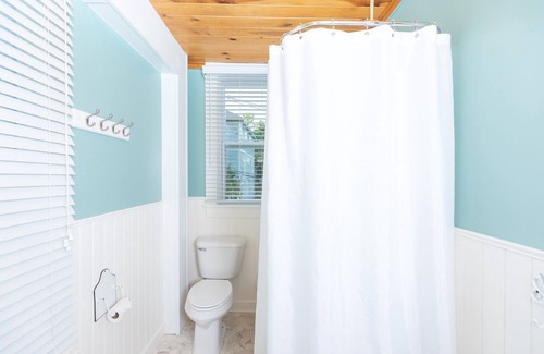 Mackinac Island Bed & Breakfast | Pine Cottage Bed & Breakfast