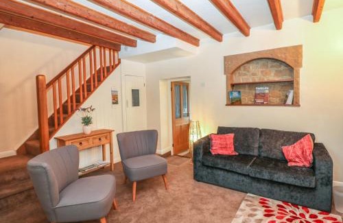 Youlgreave House | Pine Cottage
