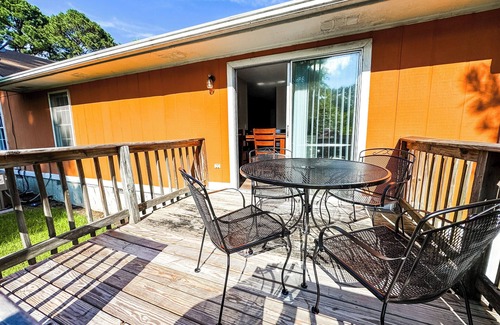 Pine Forest Apartment | Pine Haven: Quiet 2 Bedroom Near Fort Bragg & I-95