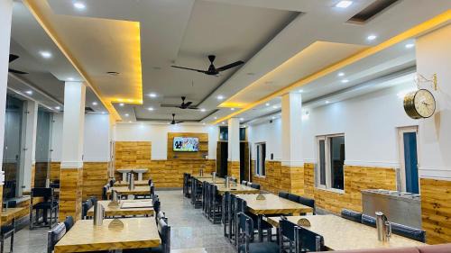 Rajgarhi Hotel | Pine hills resort and restaurant