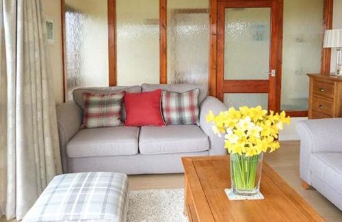 Dingwall House | Pine Lodge