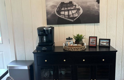 Hessel Cottage | Pine River Cottage: Crisp Air & Colorful Leaves – A Fall Retreat by the River!