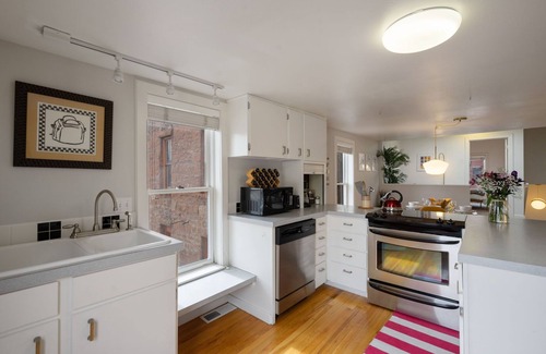 Fort Collins House | Pine Street Loft –Just steps from Old Town Square!