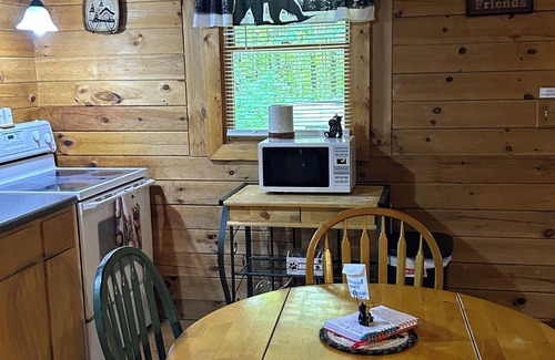 South Bloomingville Cabin | Pine View Cabin in Hocking Hills