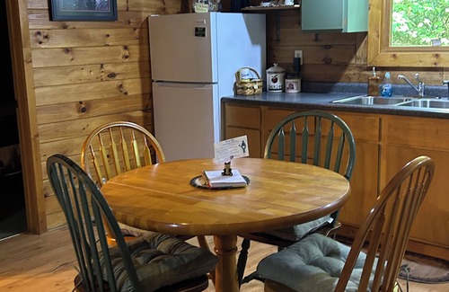 South Bloomingville Cabin | Pine View Cabin in Hocking Hills