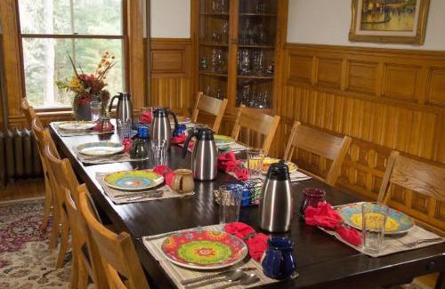 Bayfield Bed & Breakfast | Pinehurst Inn Bed & Breakfast