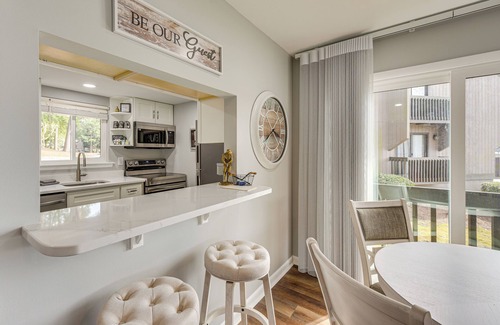 Pinehurst Condo | Pinehurst Lake Condo: Water View & Community Perks