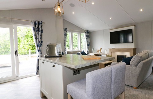 Redruth Cottage | PINEHURST LODGE, pet friendly, character holiday cottage in St Day