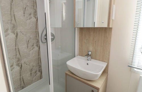 Cayton Bay Cottage | PINES 32, family friendly, country holiday cottage in Cayton